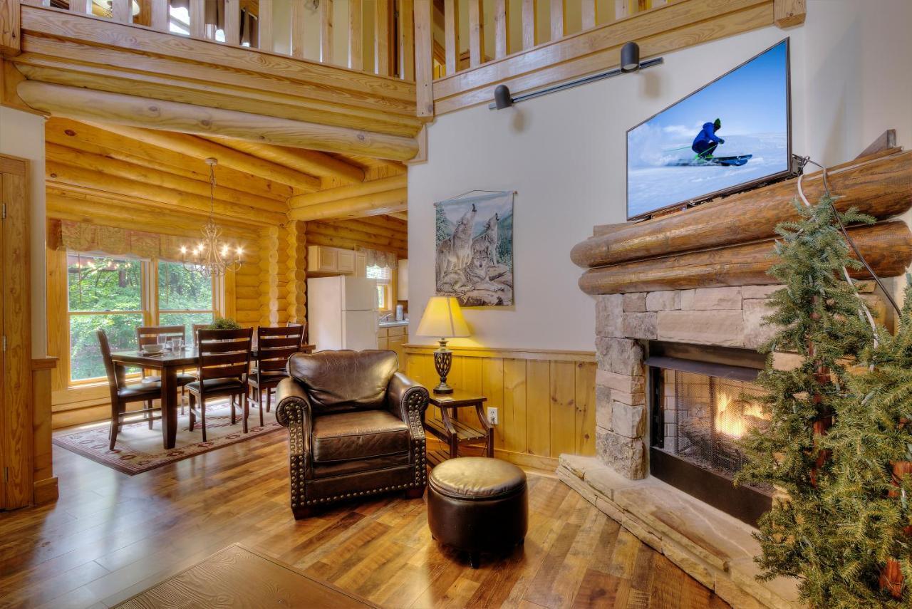 Вилла Great Wolf Cabin In Pigeon Forge! Экстерьер фото